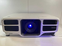 Epson (h735b) 6000 lumen 4k wuxga projector (3785 lamp hours) - afbeelding 1 van  9