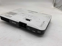 Epson h796b beamer - afbeelding 1 van  4