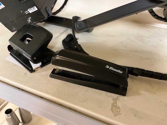 Epson m338a bonnenprinter op statief - afbeelding 6 van  8