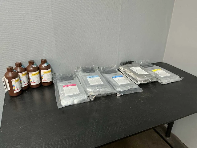 Epson / mimaki inkt zakken en flessen - afbeelding 3 van  9