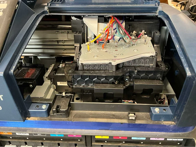 Epson surecolor s80600 grootformaat printer - afbeelding 15 van  16
