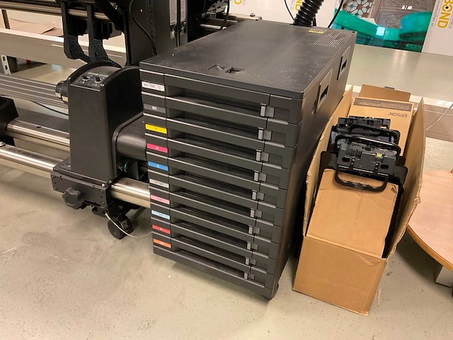 Epson surecolor s80600l / k351a grootformaat printer - afbeelding 10 van  11