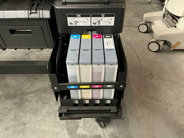 Epson surecolor sc-6300 printer & scanner - afbeelding 8 van  18