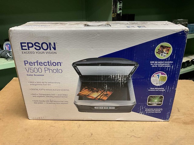 Epson v500 photo scanner - afbeelding 2 van  4