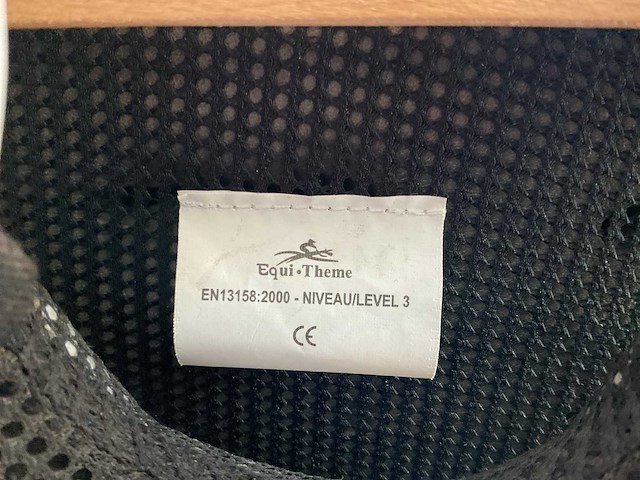 Equi theme bodyprotector - afbeelding 2 van  2