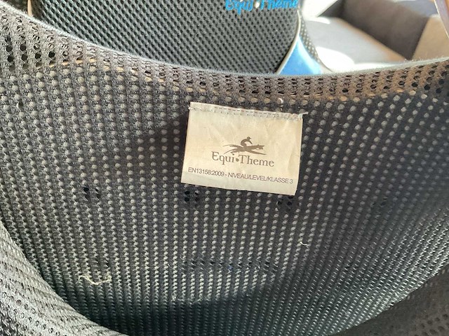 Equi theme bodyprotector - afbeelding 3 van  3
