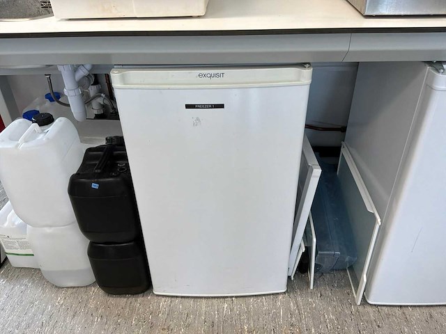 Equisit/bosch laboratorium vriezer/koelkast (3x) - afbeelding 1 van  2