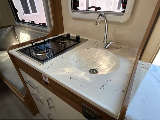 Erba 420 caravan - afbeelding 13 van  32