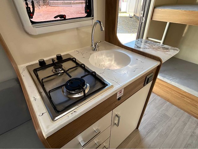 Erba 420 caravan - afbeelding 14 van  32