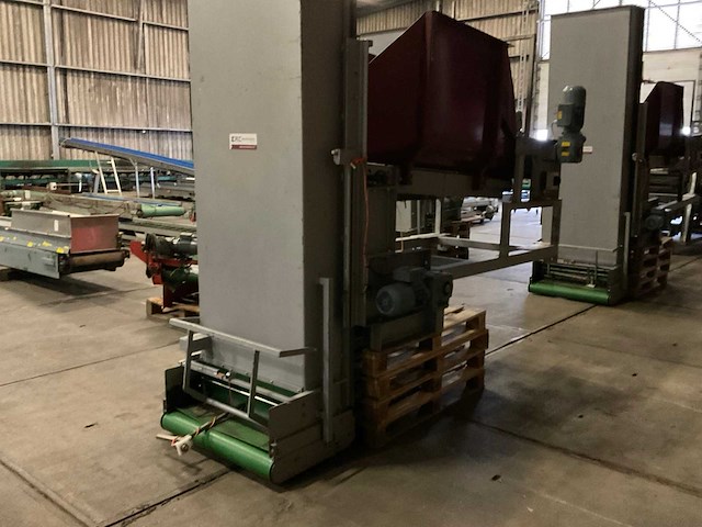 Erc machinery - kistenvuller - 2011 - afbeelding 6 van  10