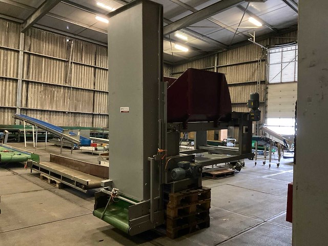 Erc machinery - kistenvuller - 2011 - afbeelding 3 van  9