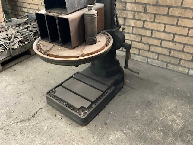 Erd kolomboormachine - afbeelding 8 van  9