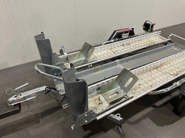 Erdé pm310 motortrailer voor 3 motors - afbeelding 7 van  7