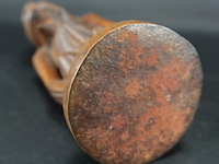 Ere ibeji door het yoruba-volk in nigeria in hout gesneden. - afbeelding 5 van  5