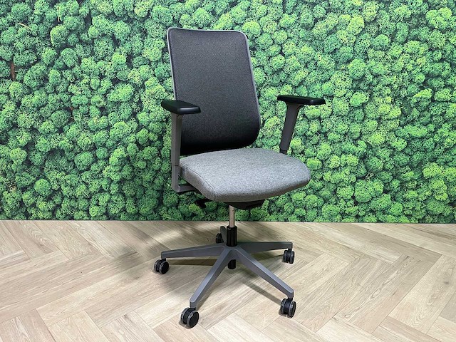 Ergonomische bureaustoel - ongebruikt - afbeelding 1 van  16