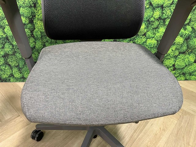 Ergonomische bureaustoel - ongebruikt - afbeelding 14 van  18