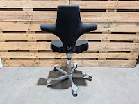 Ergonomische bureaustoel, håg, capisco 8106 (wool), met verrijdbaar zit-sta bureau - afbeelding 9 van  9
