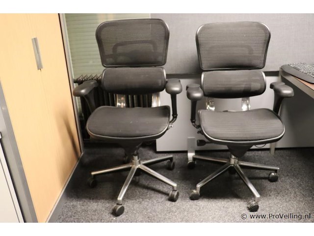 Ergonomische bureaustoelen - 2 stuks - afbeelding 1 van  6