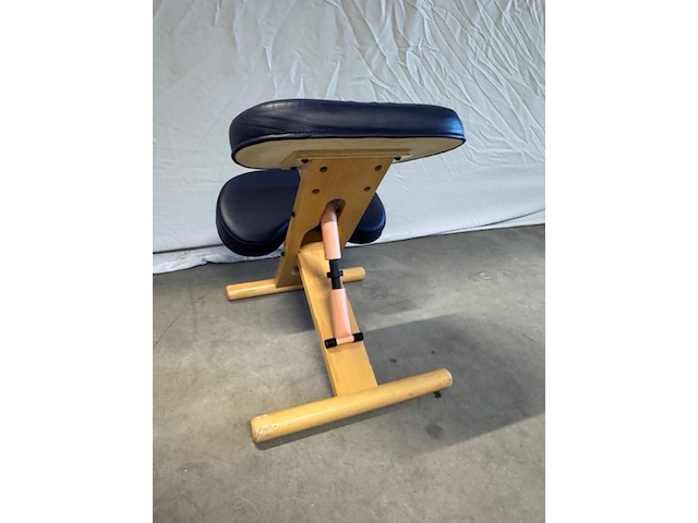 Ergonomische kniestoel - afbeelding 4 van  4
