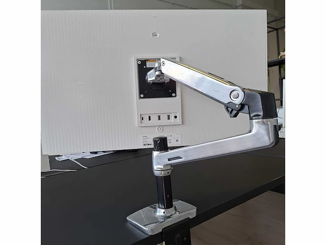 Ergotron - lx desk mount - monitorarm - computer parts (500x) - afbeelding 4 van  6
