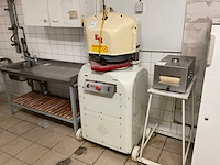 Erika rekord deegverdeel- opbolmachine - afbeelding 1 van  5
