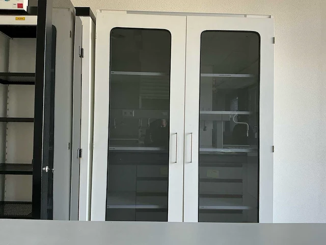 Erlab captair store avpd 804 dubbele chemicaliën-/filterkast met afzuiging - afbeelding 5 van  14