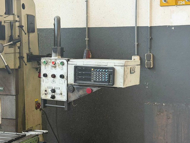 Erlo tca 45 bv coördinatenboormachine - afbeelding 3 van  6