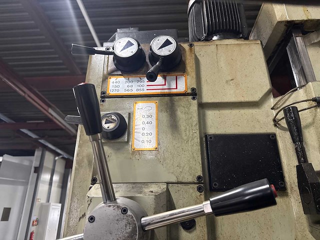 Erlo tca 45 bv coördinatenboormachine - afbeelding 7 van  9