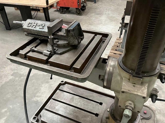 Erlo tca-50 kolomboormachine - afbeelding 15 van  17