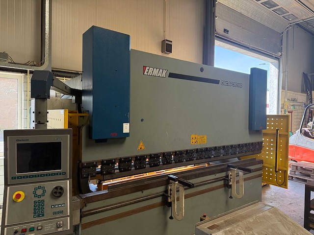 Ermaksan - 2006 - cnc ap 3600x160 - cnc-kantbank - afbeelding 1 van  7