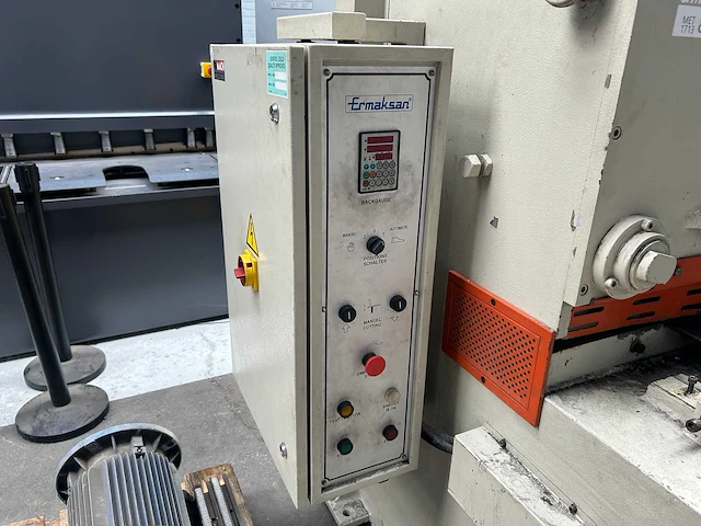 Ermaksan - gmr 2600/4 - guillotine shears - 2004 - afbeelding 9 van  12
