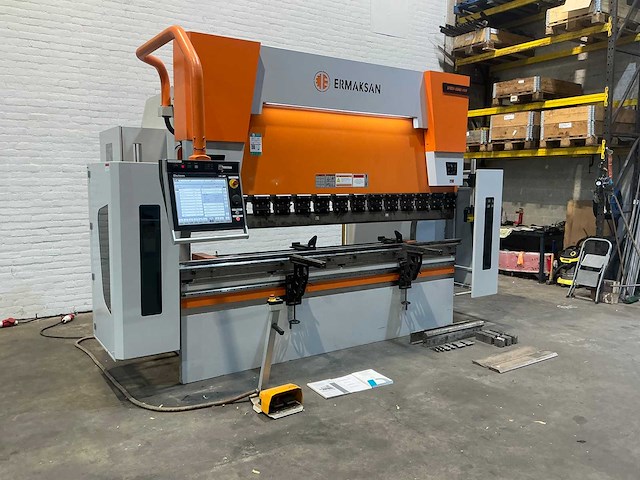 Ermaksan - speed-bend pro 3100x175 - cnc press brake - 2022 - afbeelding 19 van  22