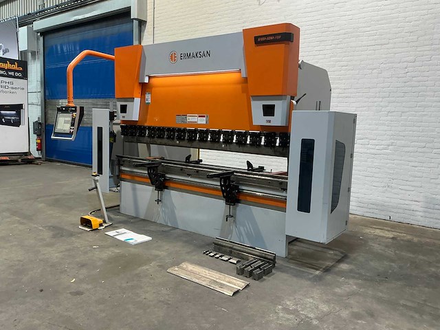 Ermaksan - speed-bend pro 3100x175 - cnc press brake - 2022 - afbeelding 20 van  22
