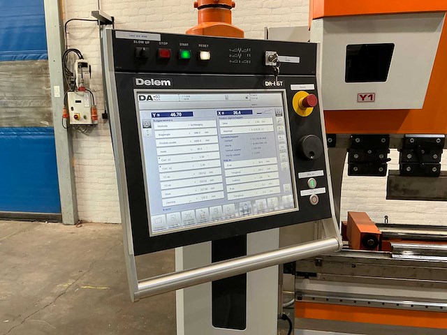 Ermaksan - speed-bend pro 3100x175 - cnc press brake - 2022 - afbeelding 21 van  22
