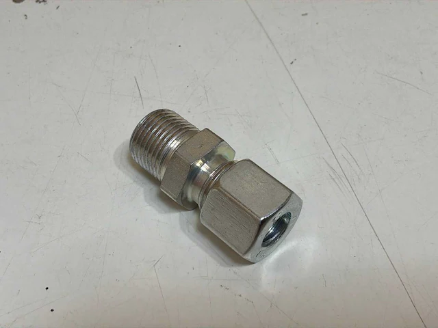 Ermeto ge10l3/8nptcf rechte inschroefkoppeling (60x) - afbeelding 2 van  3