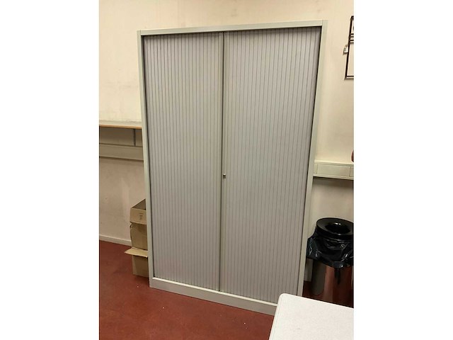 Eromes inhoud kantoor - afbeelding 5 van  17