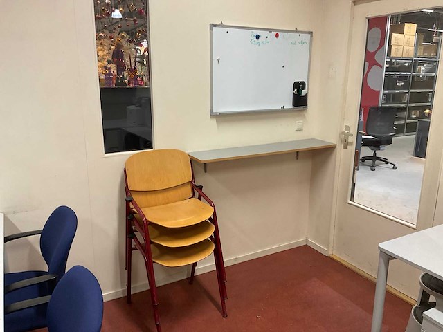 Eromes inhoud kantoor - afbeelding 16 van  17