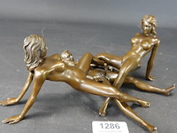 Erotisch bronzen driedelige sculptuur - afbeelding 1 van  5