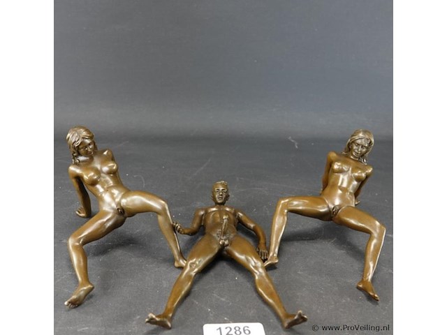 Erotisch bronzen driedelige sculptuur - afbeelding 4 van  5