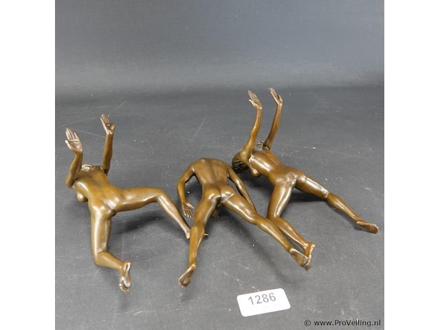 Erotisch bronzen driedelige sculptuur - afbeelding 5 van  5