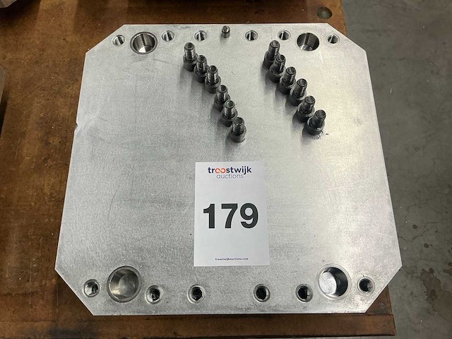 Erowa er-107472 opspansplaat voor cnc machine - afbeelding 2 van  3