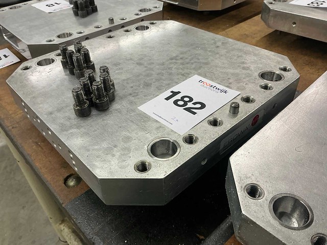 Erowa opspansplaat voor cnc machine (2x) - afbeelding 4 van  6