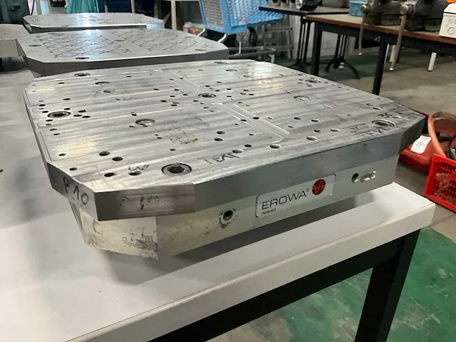 Erowa pneumatische montagetafel / opspangereedschap (4x) - afbeelding 3 van  8