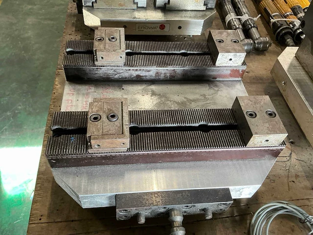 Erowa pneumatische montagetafel / opspangereedschap (5x) - afbeelding 4 van  7