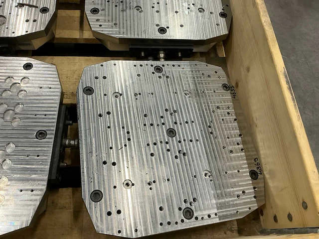 Erowa pneumatische montagetafel / opspangereedschap (5x) - afbeelding 5 van  9