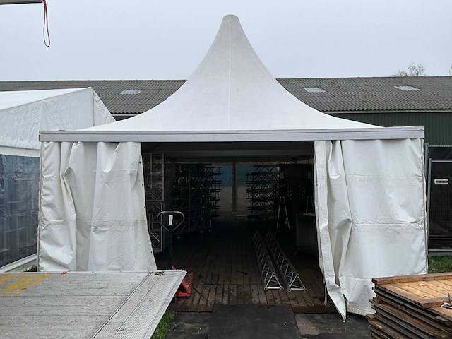 Es84 pagodetent 5x5 meter (c) (2x) - afbeelding 1 van  5