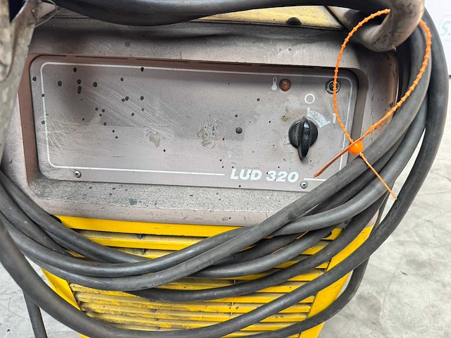 Esab - mek 44 c - tig-lasmachine - 1997 - afbeelding 3 van  9