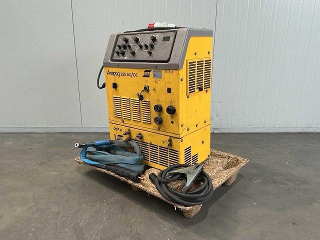 Esab 255 ac/dc lasapparaat - afbeelding 2 van  8