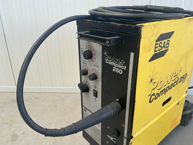 Esab compact 250 ecf lasapparaat - afbeelding 7 van  7