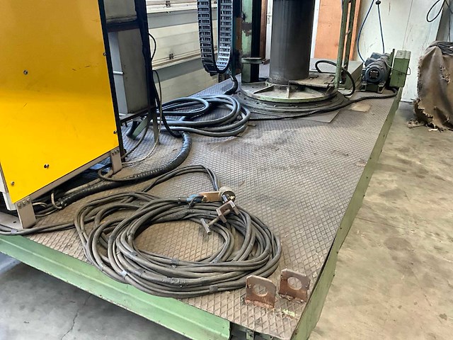 Esab lae 1250 onder poederdek laskolom - afbeelding 11 van  26